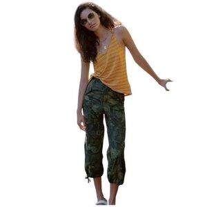 Anthropologie NWT Ripley Green Floral Camo Print Utility Pants Size 31